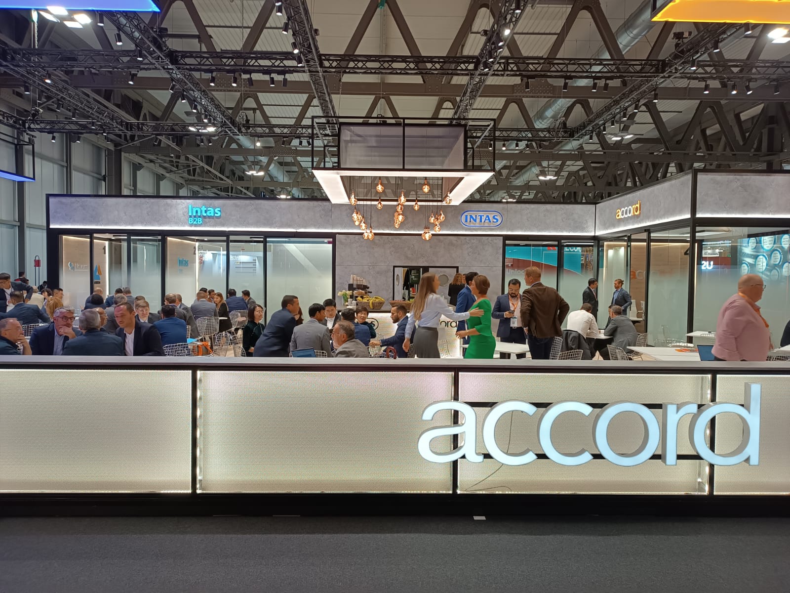 411731424991 Stand Accord, CPHI (Milán)